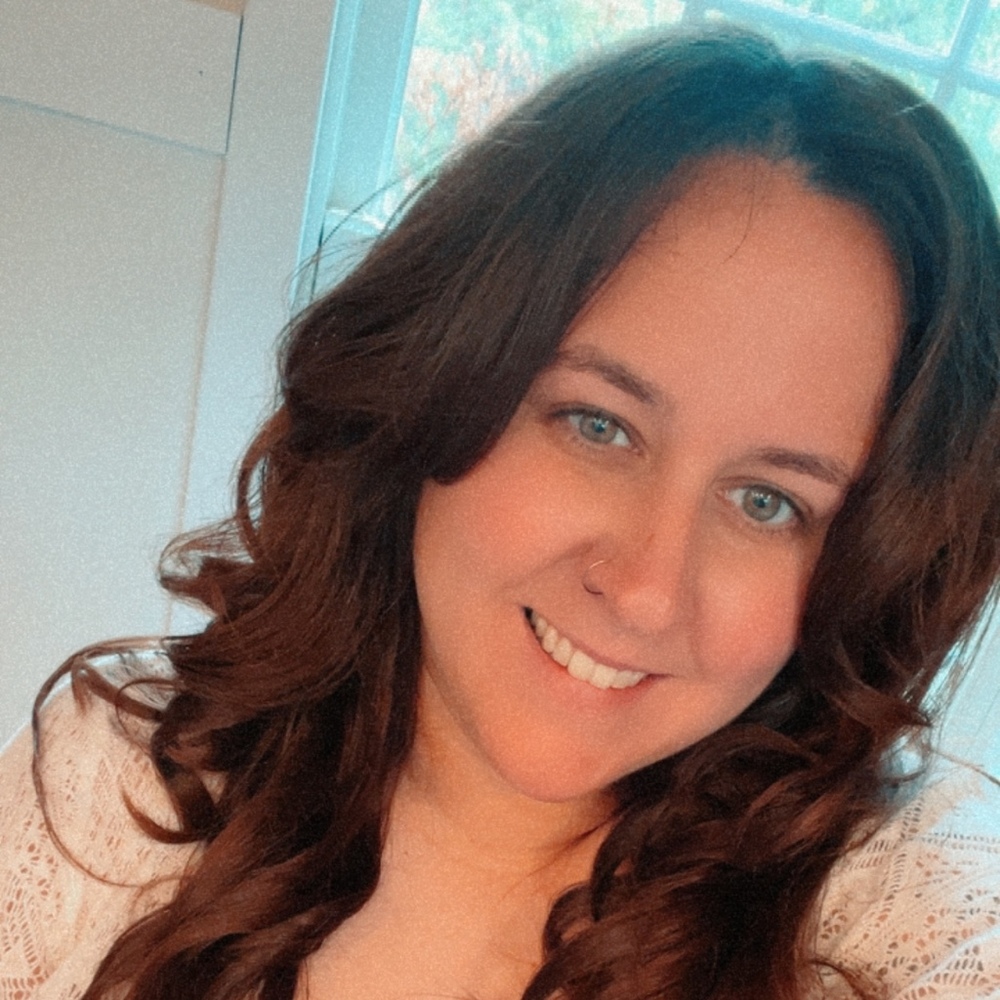 Meet your Posher, Alisha